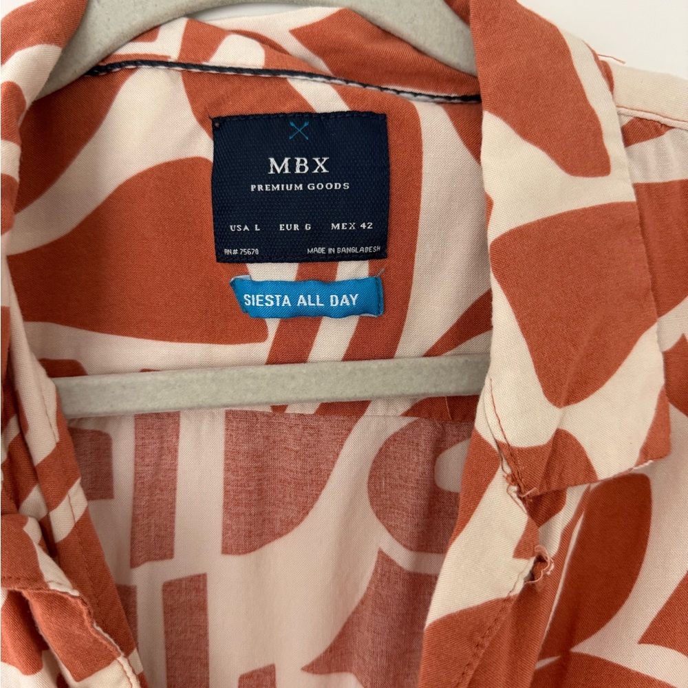 MBX Rust Abstract Short Sleeve Button-Front Shirt - Picture 2 of 4